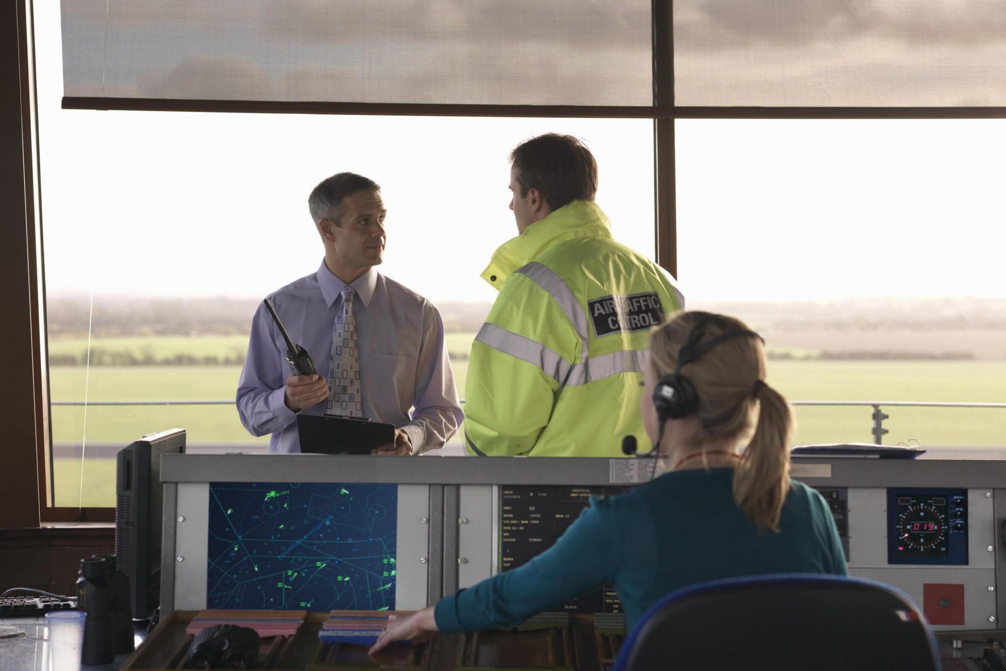 walkie-talkie-earpiece